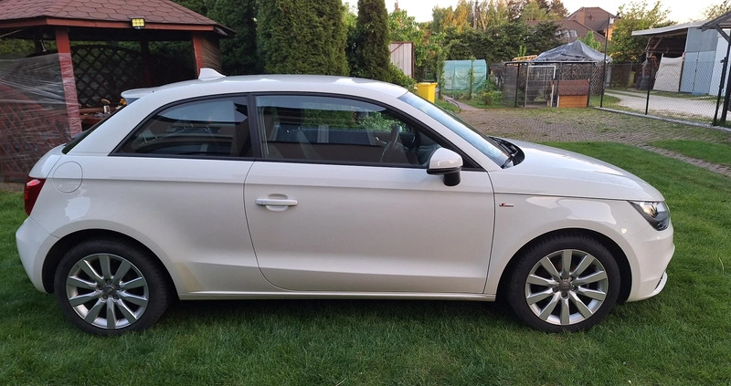 Audi A1 cena 29900 przebieg: 122658, rok produkcji 2011 z Łask małe 56